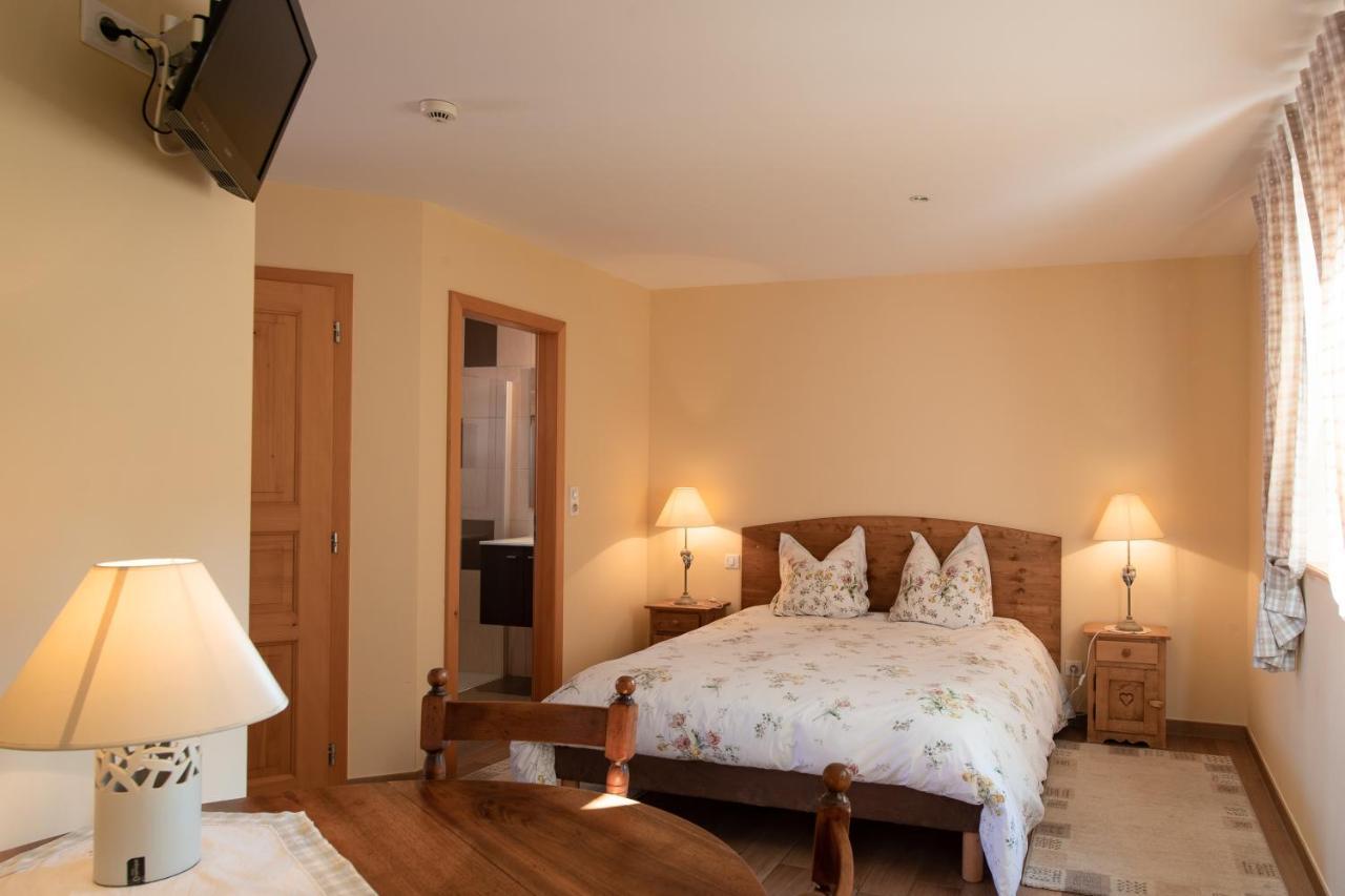 La Ferme De Louise Bed & Breakfast Hohengoeft Bagian luar foto